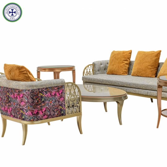 Metal Frame Lounge Chair